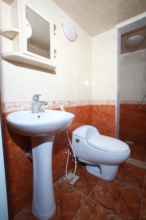Silver Apartments Beirut Room photo